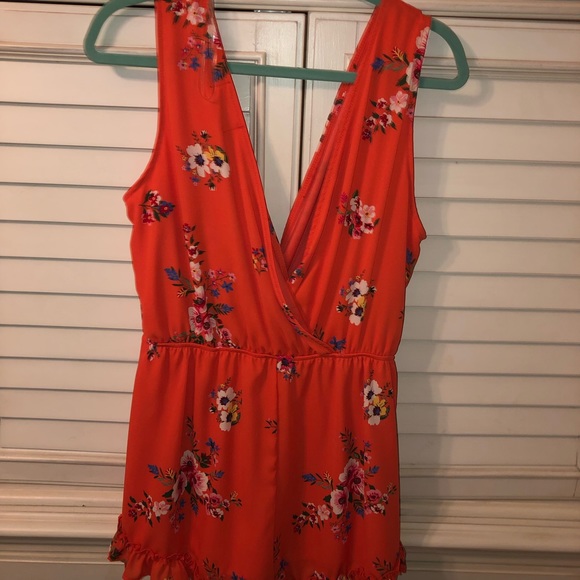 romper - Picture 2 of 4